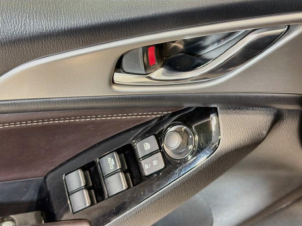 2018 Mazda Mazda3 5-Door Touring
