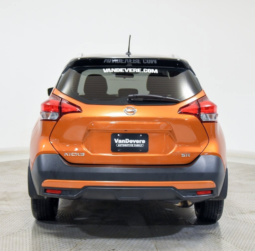 2019 Nissan Kicks SR