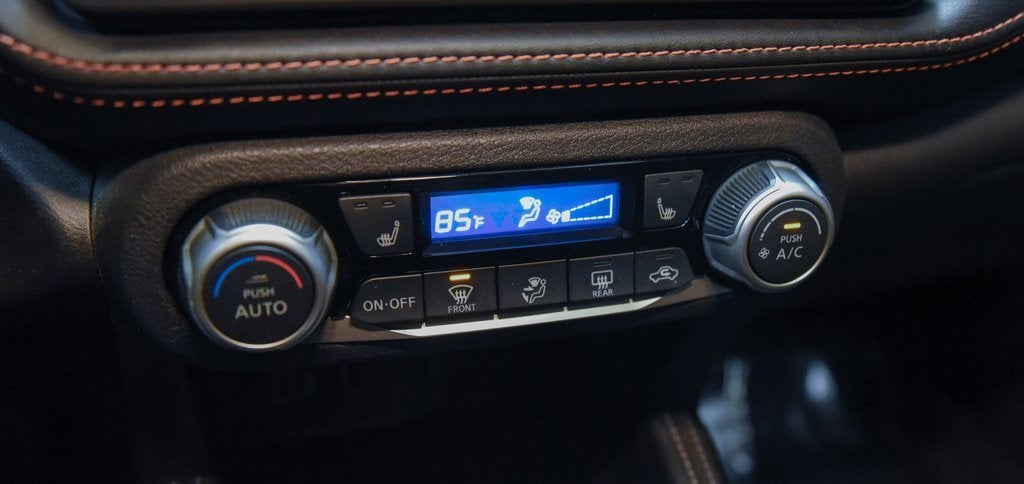 2019 Nissan Kicks SR