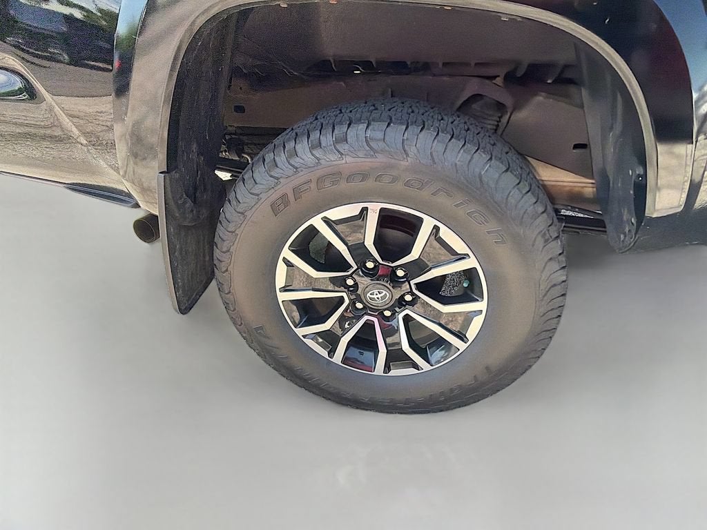 2023 Toyota Tacoma 4WD SR5