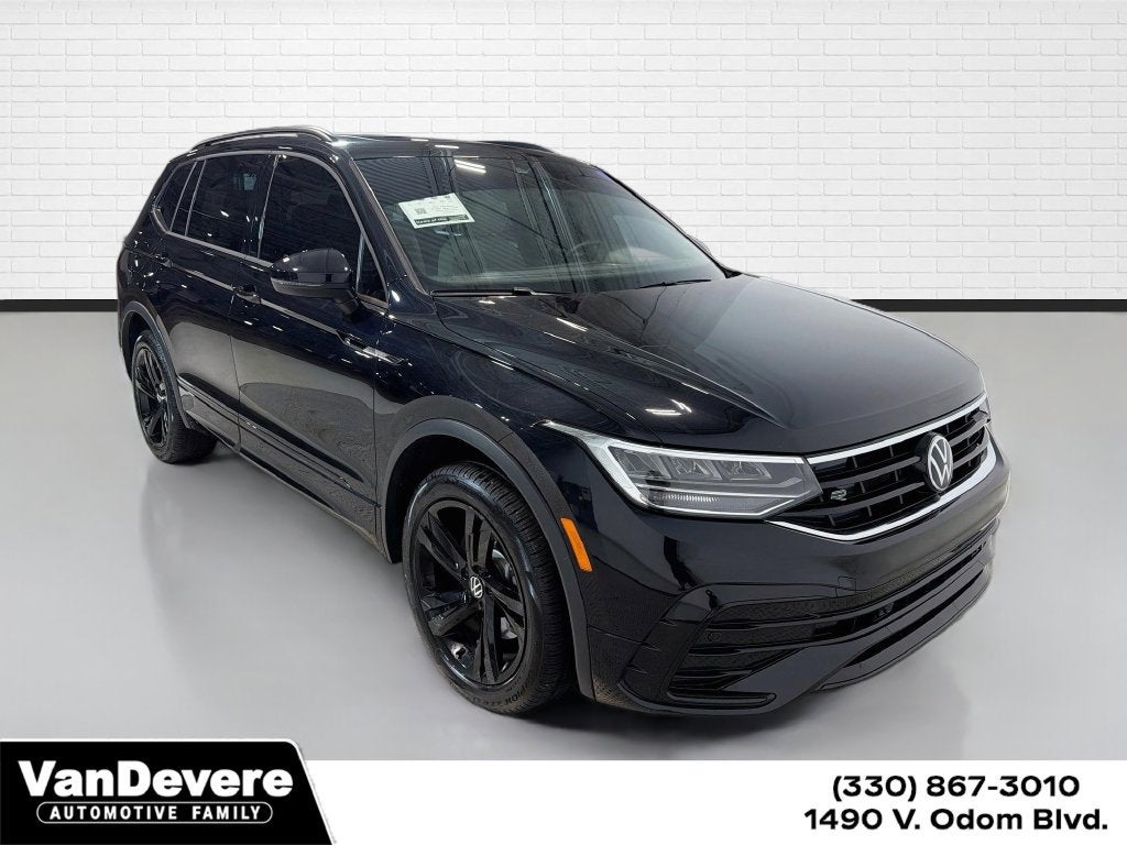 2024 Volkswagen Tiguan SE R-Line Black