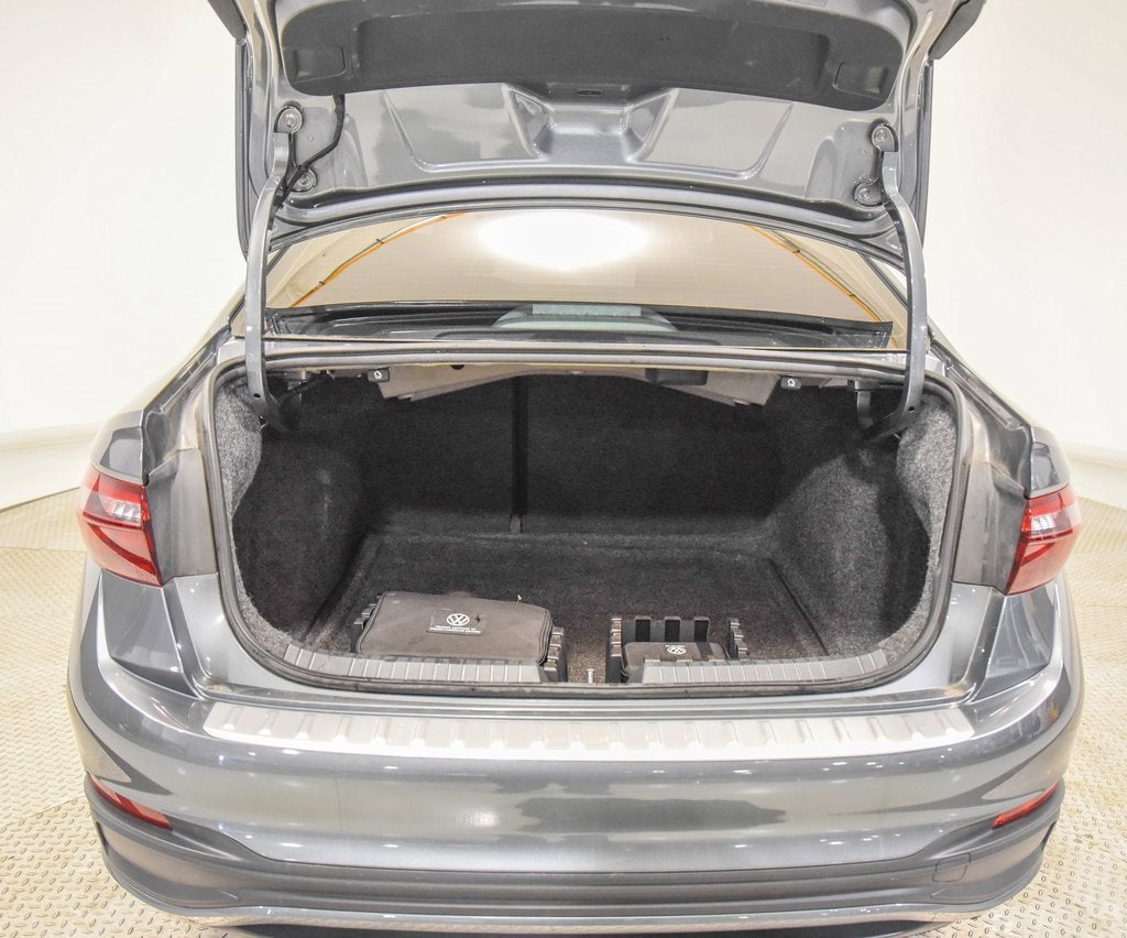 2023 Volkswagen Jetta Sport