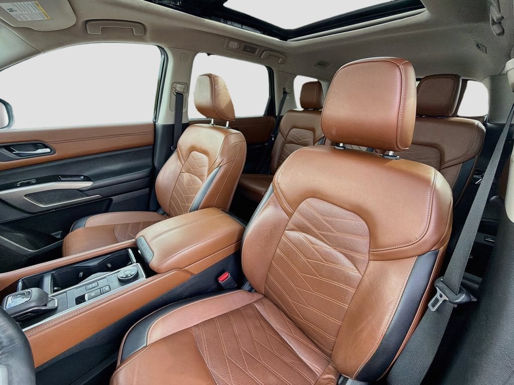 2023 Nissan Pathfinder Platinum