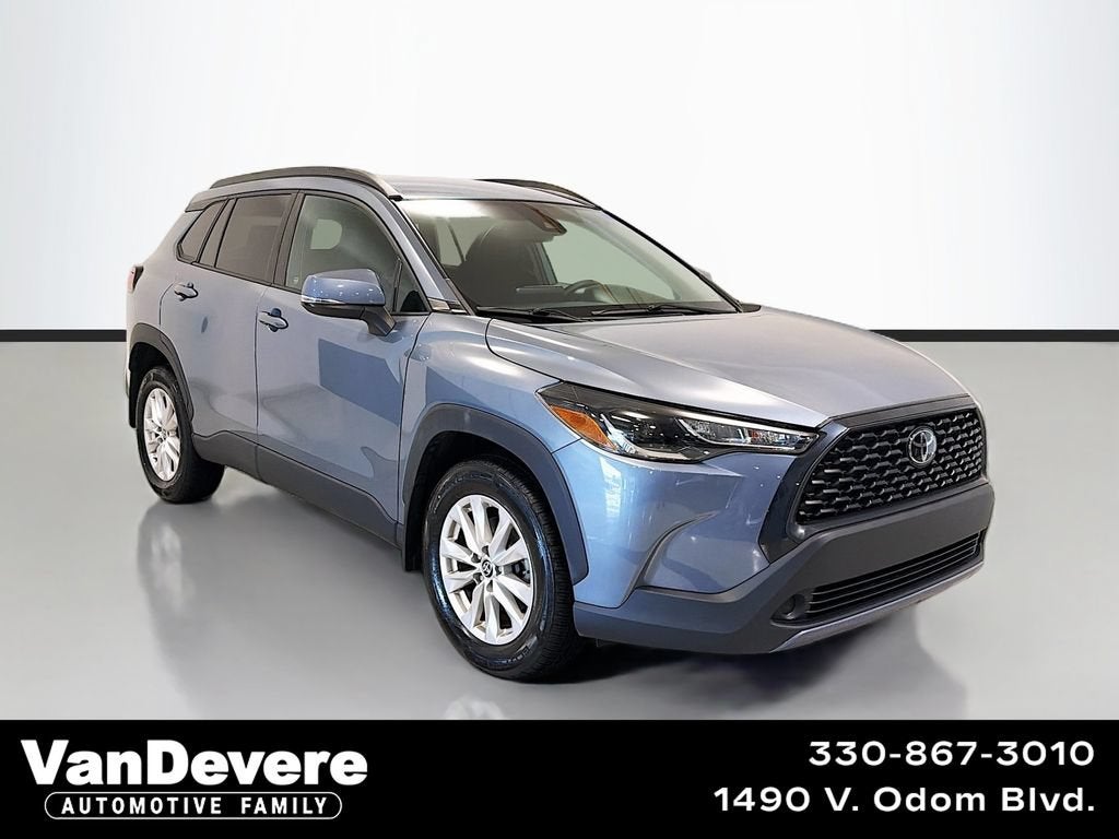 2022 Toyota Corolla Cross LE
