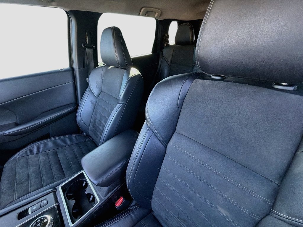 2022 Mitsubishi Outlander SE