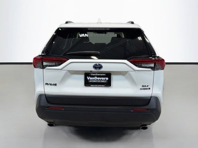 2021 Toyota RAV4 Hybrid XLE