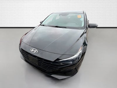 2023 Hyundai Elantra SE