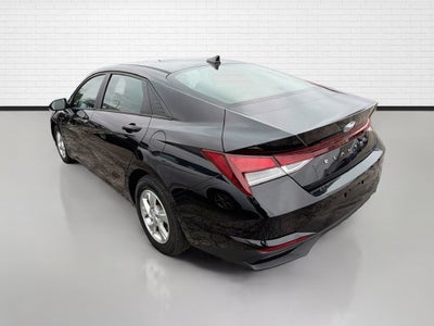 2023 Hyundai Elantra SE