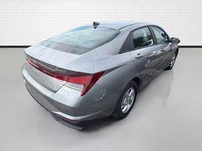 2023 Hyundai Elantra SE