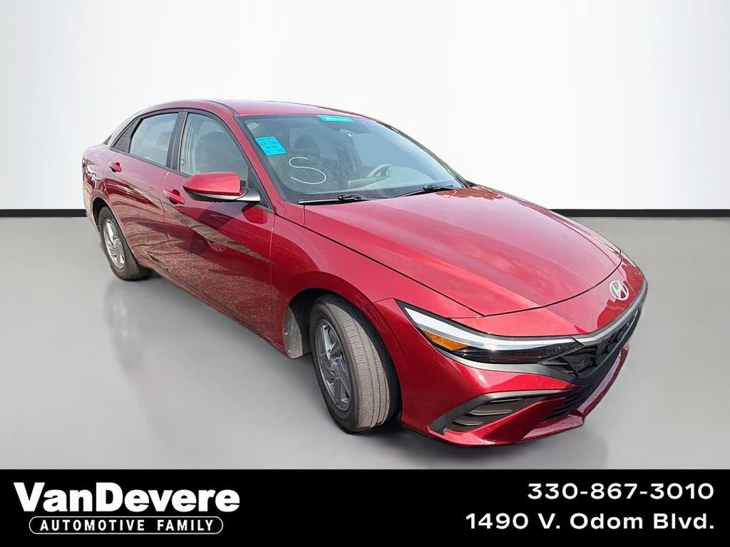 2024 Hyundai Elantra SE