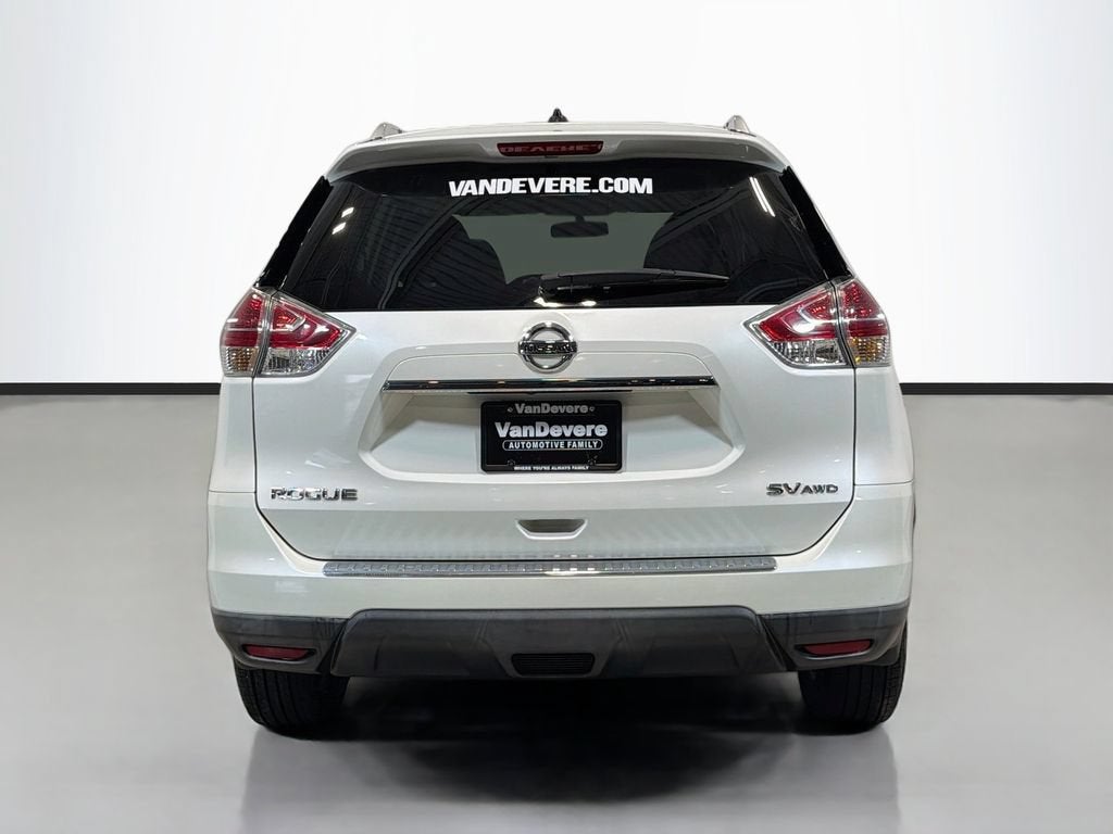 2016 Nissan Rogue SV