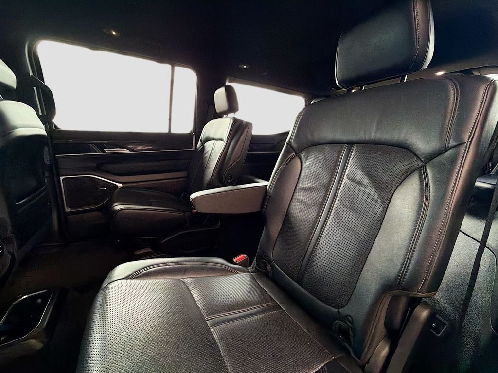 2022 Jeep Wagoneer Series III