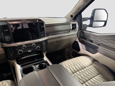2025 Ford F-450SD Platinum DRW