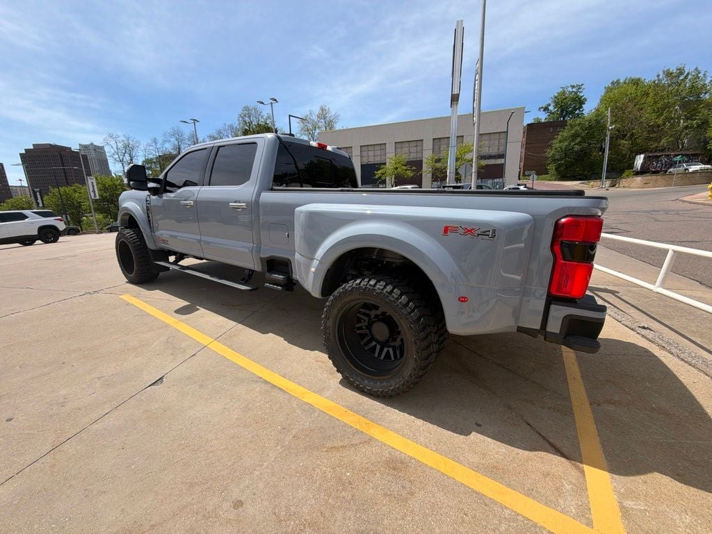2025 Ford F-450SD Platinum DRW