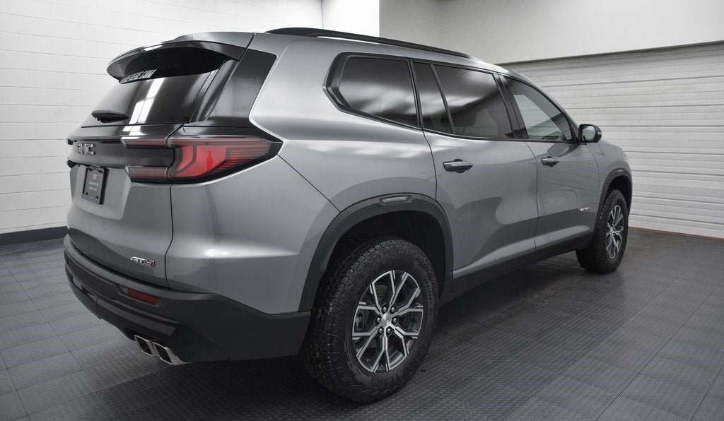 2025 GMC Acadia AT4