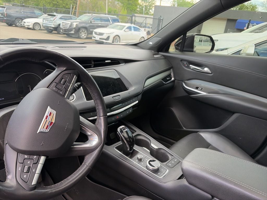 2020 Cadillac XT4 Premium Luxury