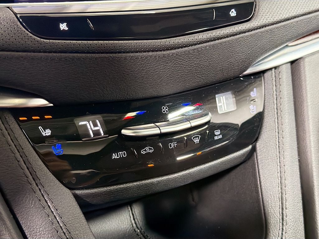 2024 Cadillac XT5 Sport
