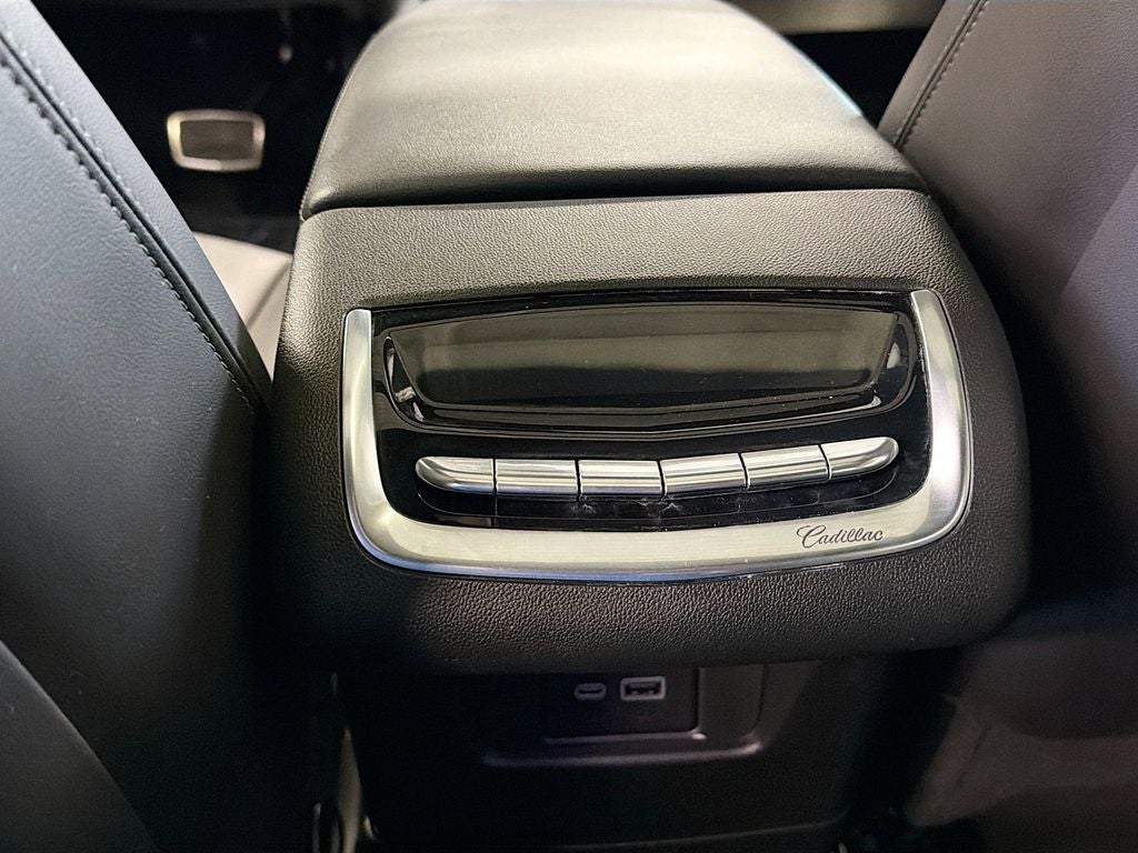 2025 Cadillac XT6 Sport