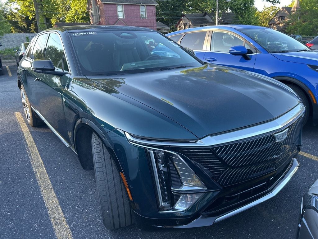 2025 Cadillac LYRIQ Luxury III