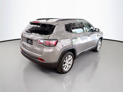 2023 Jeep Compass Latitude Lux