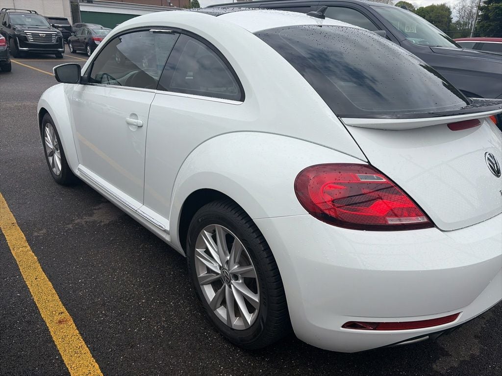 2019 Volkswagen Beetle 2.0T SE