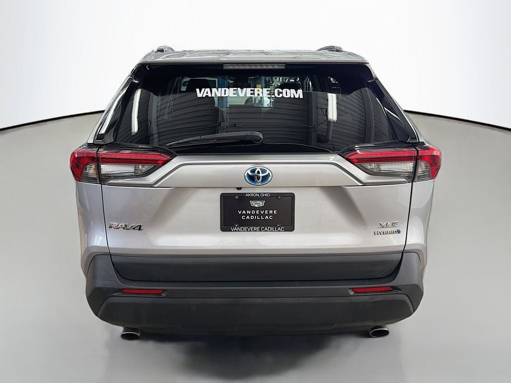 2022 Toyota RAV4 Hybrid XLE