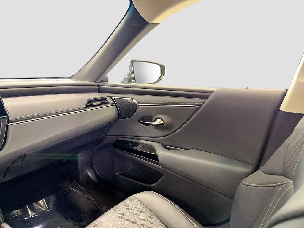 2024 Lexus ES 300h Luxury
