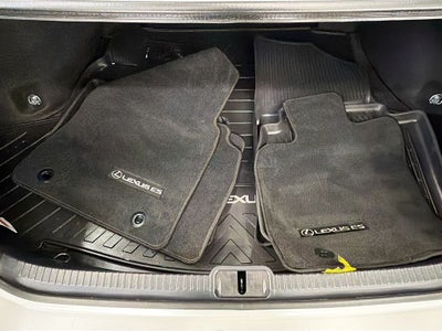 2024 Lexus ES 300h Luxury