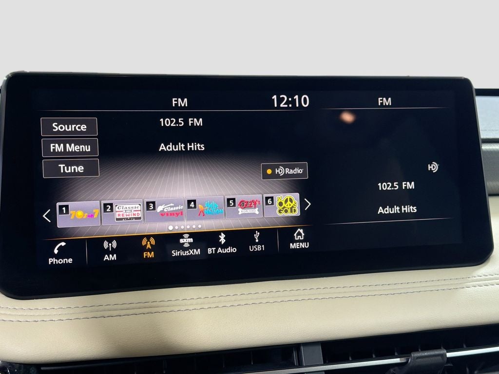 2023 INFINITI QX60 LUXE