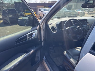 2020 Nissan Pathfinder SL