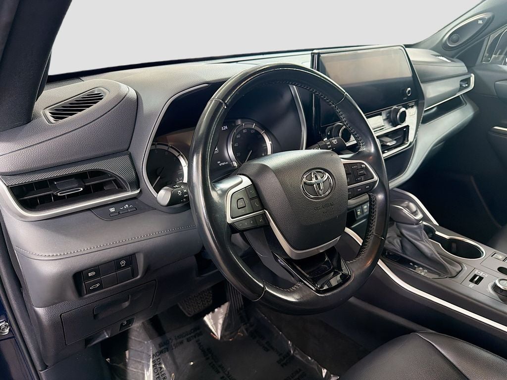2023 Toyota Highlander XSE