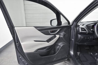 2023 Subaru Forester Base