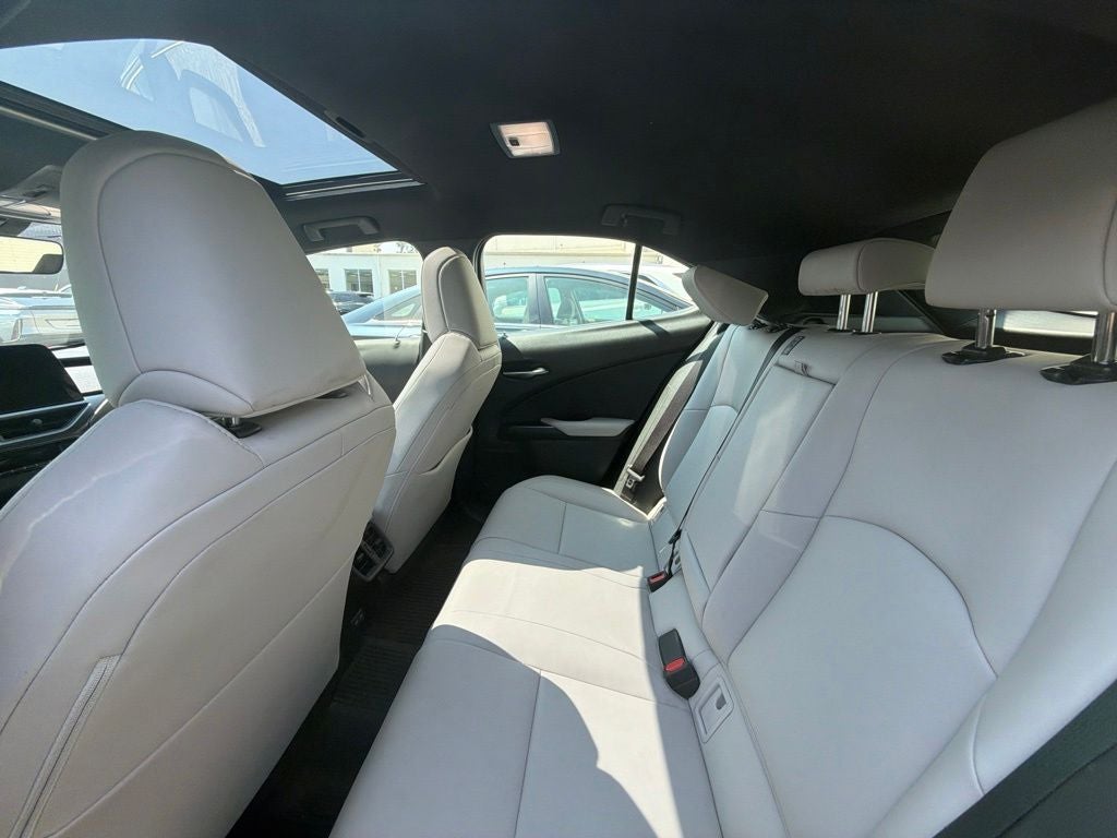 2023 Lexus UX 250h Premium