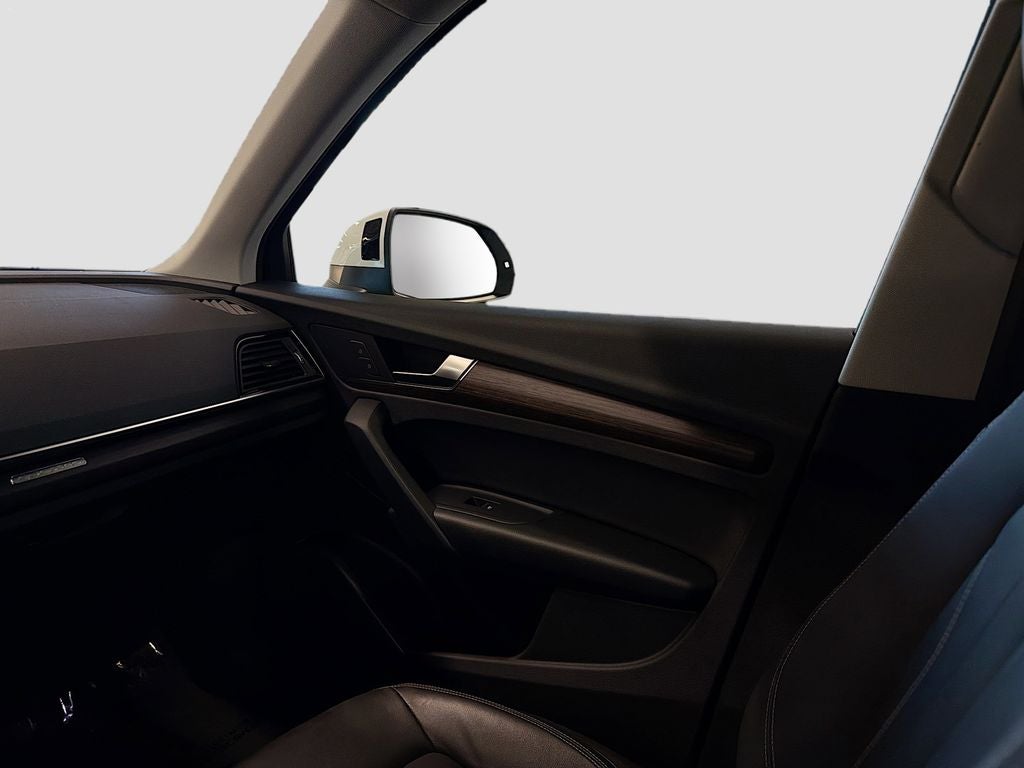 2023 Audi Q5 45 S line Premium quattro