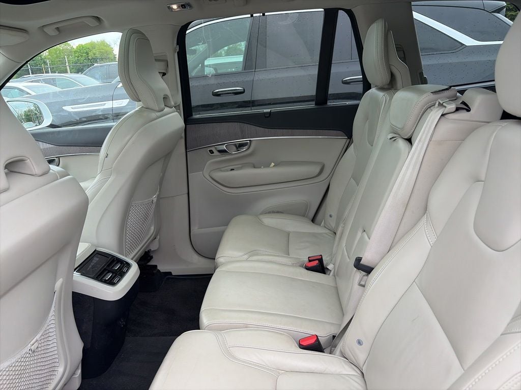 2022 Volvo XC90 T6 Inscription